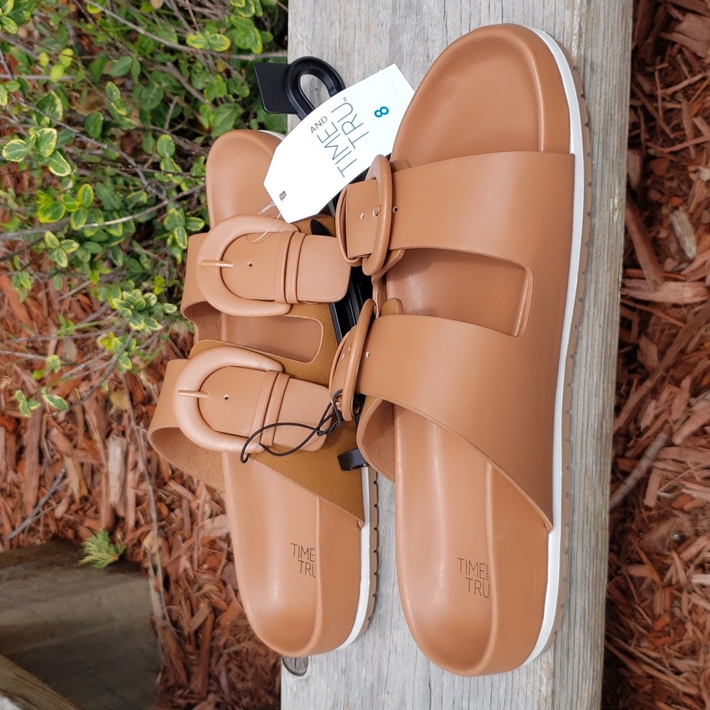 NWT Time and Tru women's slide sandals tan color size 8